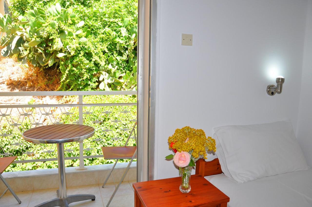 Nora Hotel Sitia  Exteriör bild