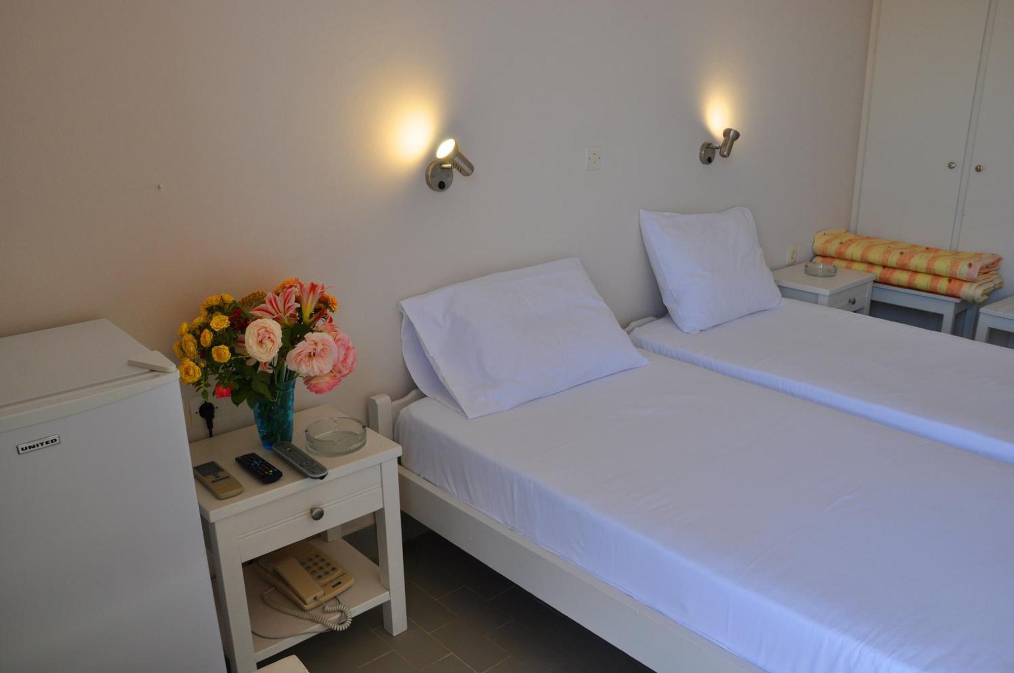 Nora Hotel Sitia  Exteriör bild